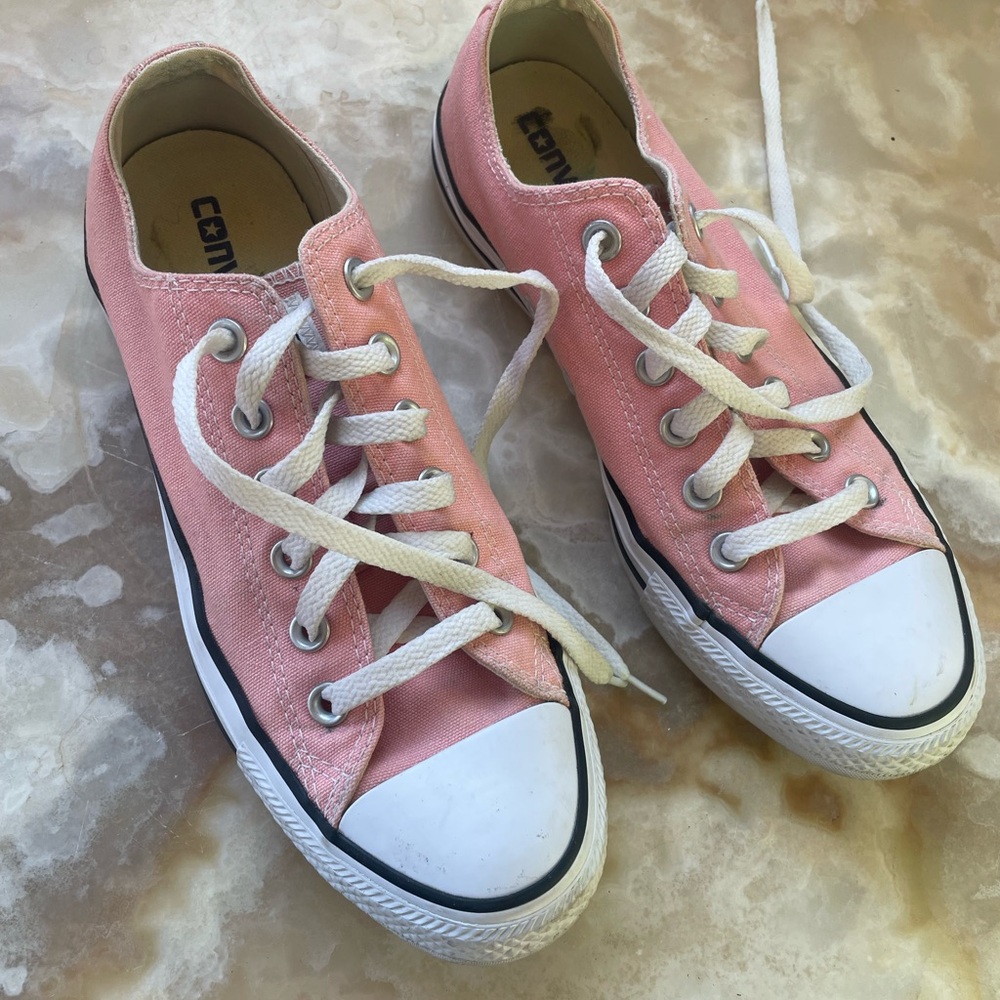 light pink low rise Converse